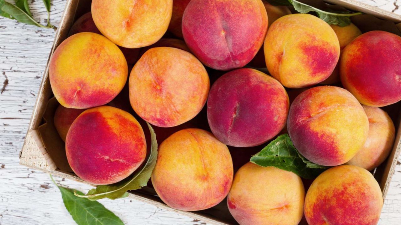 The Perfect Peach: Choosing and Preparing